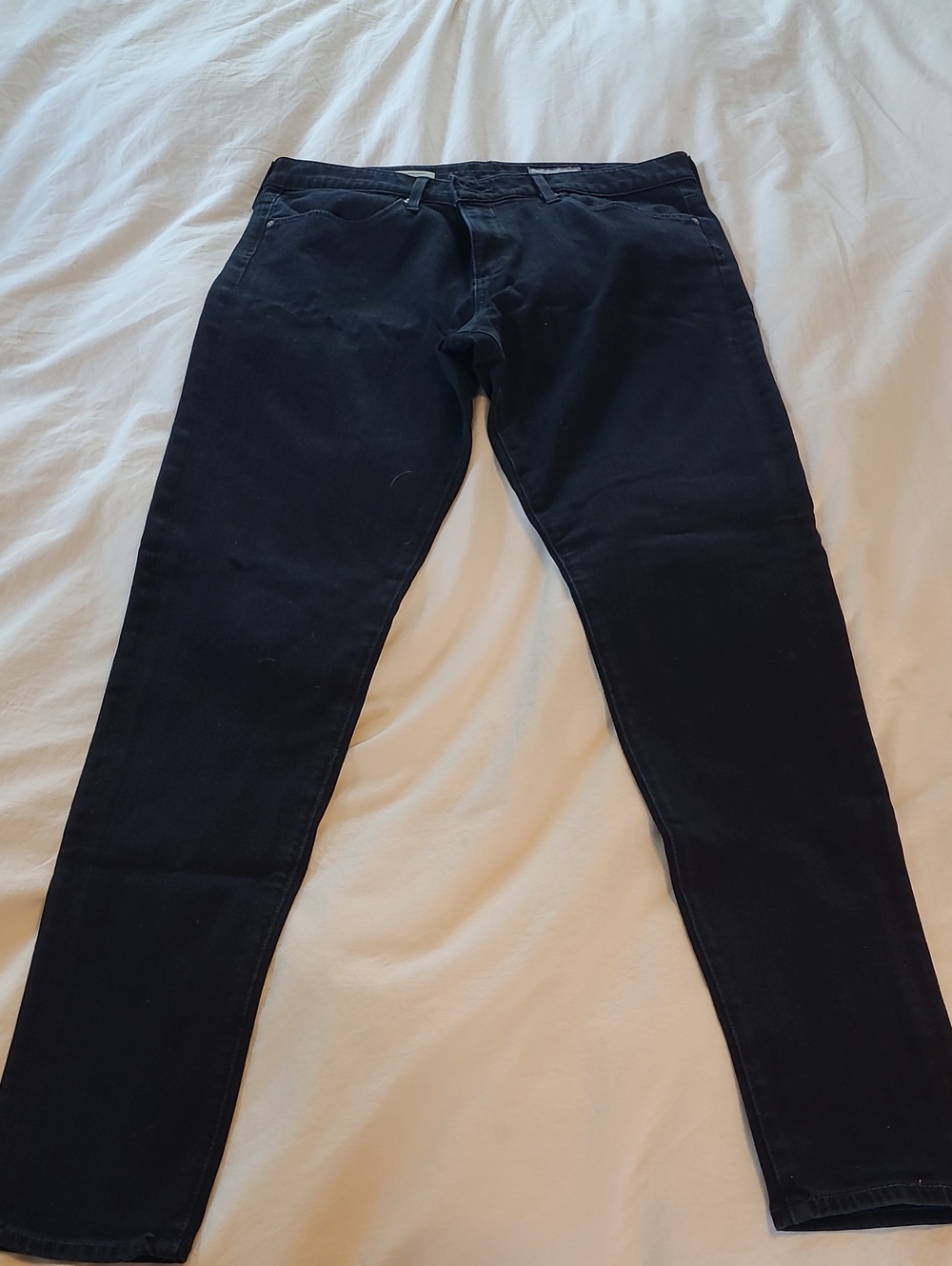 EUC AG Farrah High-Rise Skinny Jeans, 31R, Dark Wash